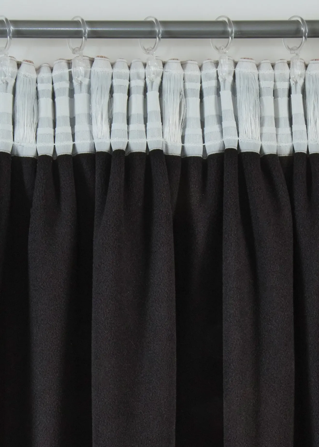 bonprix Rideau thermique avec verso en polaire noire (1 pce)| Rideaux Classiques