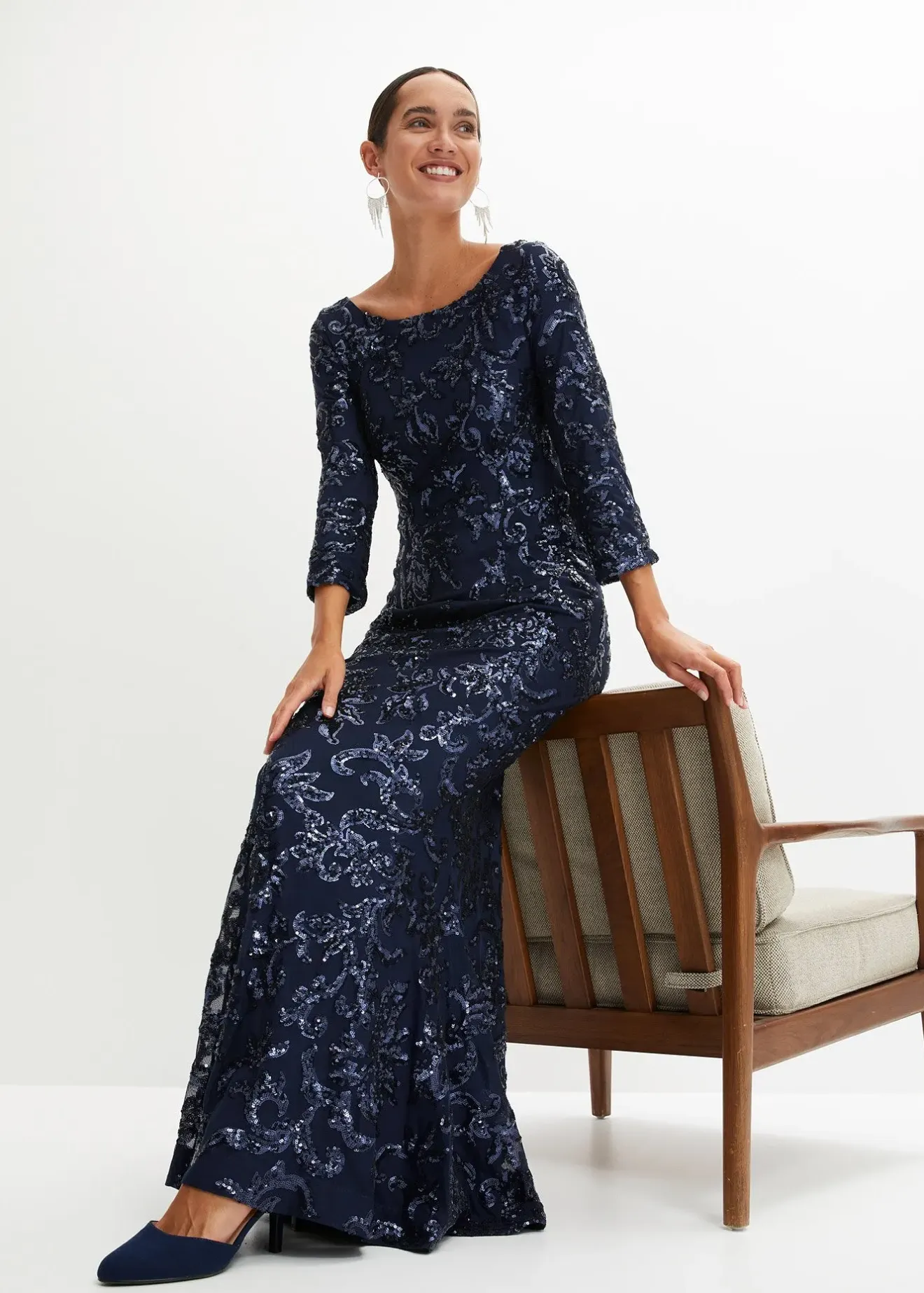 Femme bonprix Tailles Petite|Mode Festive|Robe à sequins avec découpe dos