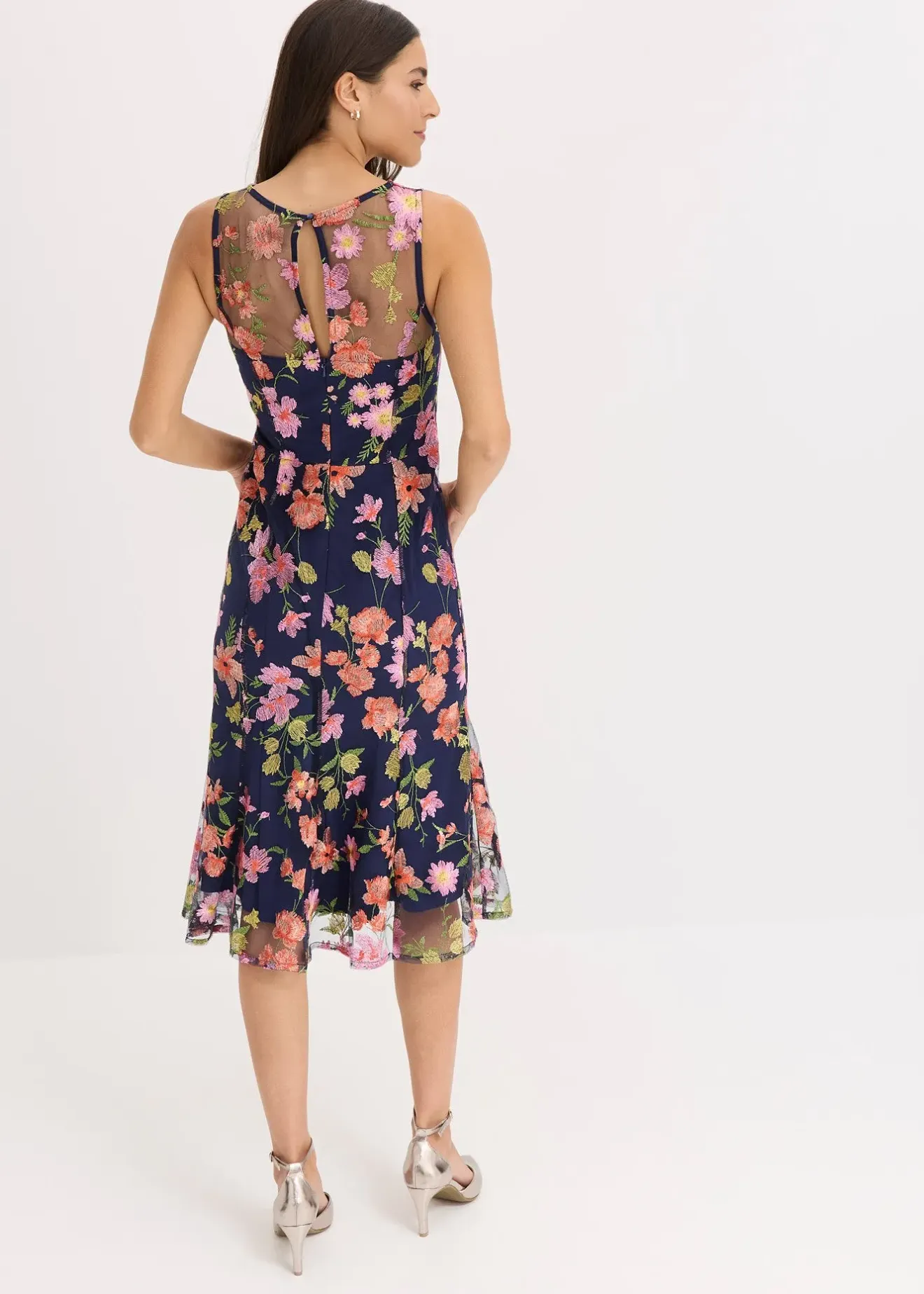 Femme bonprix Mode Festive|Robe midi avec broderies florales