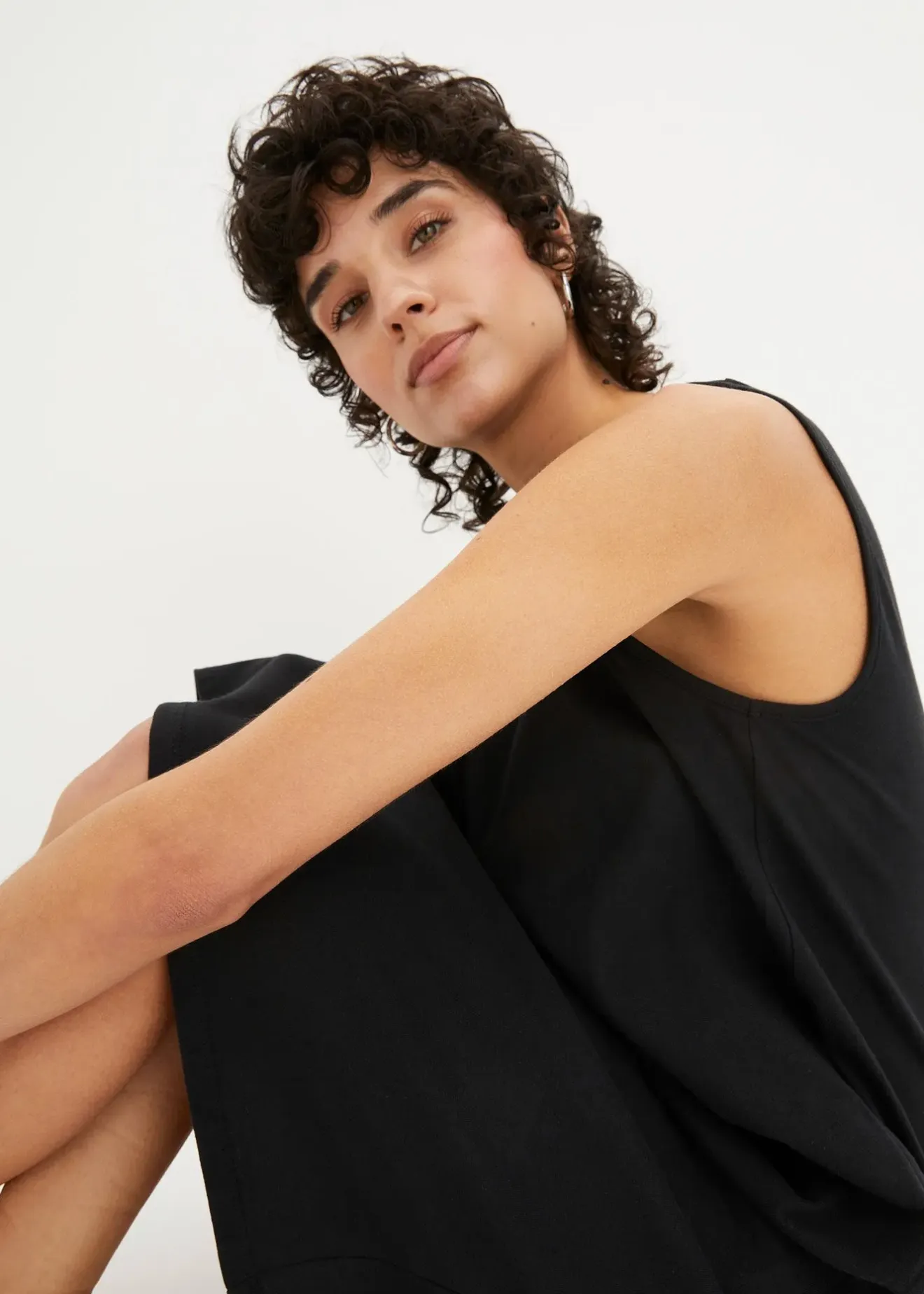 Femme bonprix Basiques|Robe trapèze courte en jersey, sans manches