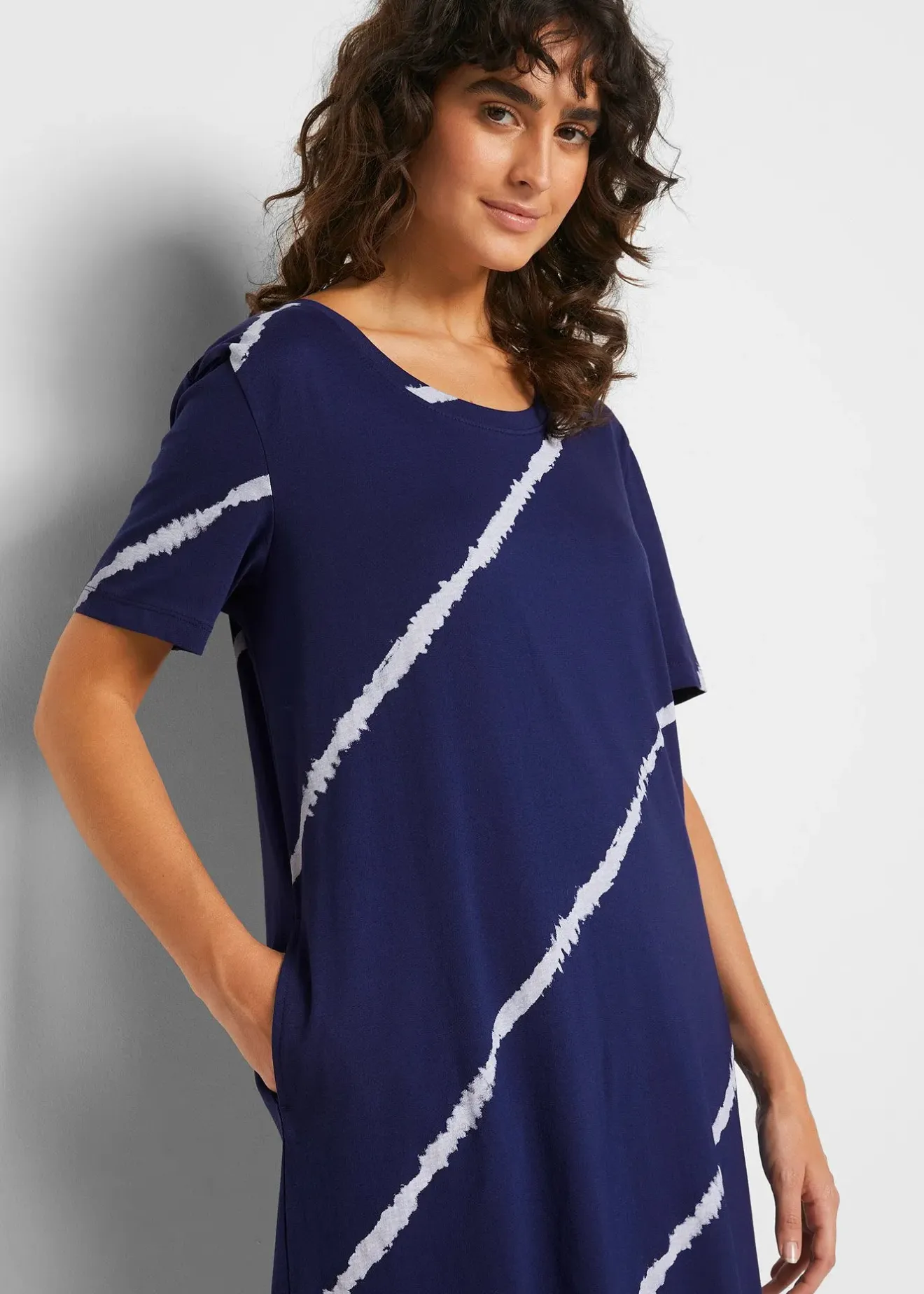 Femme bonprix Robes|Robe trapèze en jersey de coton avec poches, long. genou
