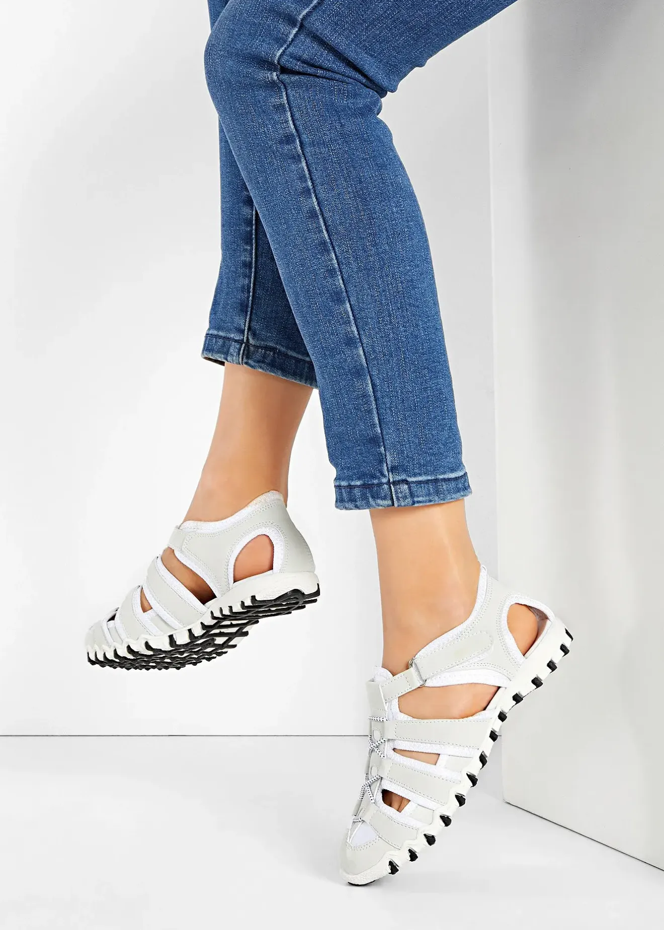 bonprix Sandales de randonnée à semelle crantée|Femme Chaussures Confort|Chaussures D'Été