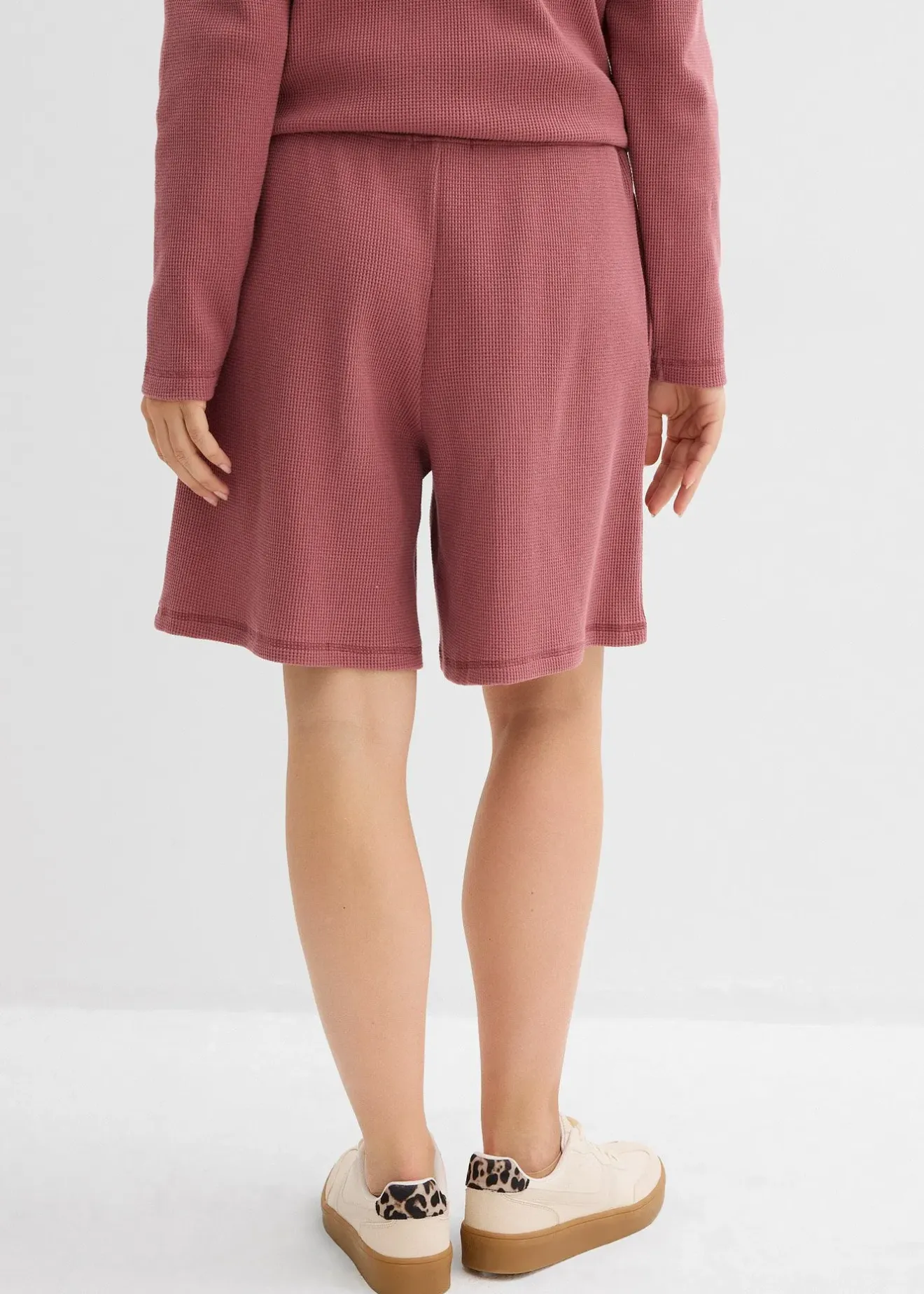 bonprix Short 100% coton avec taille élastiquée|Femme Deux Pièces & Ensembles|Shorts