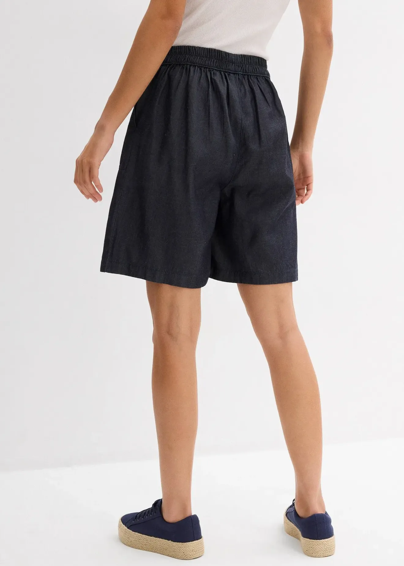 Femme bonprix Shorts|Pantalons|Short à taille élastiquée, avec du lin rafraîchissant