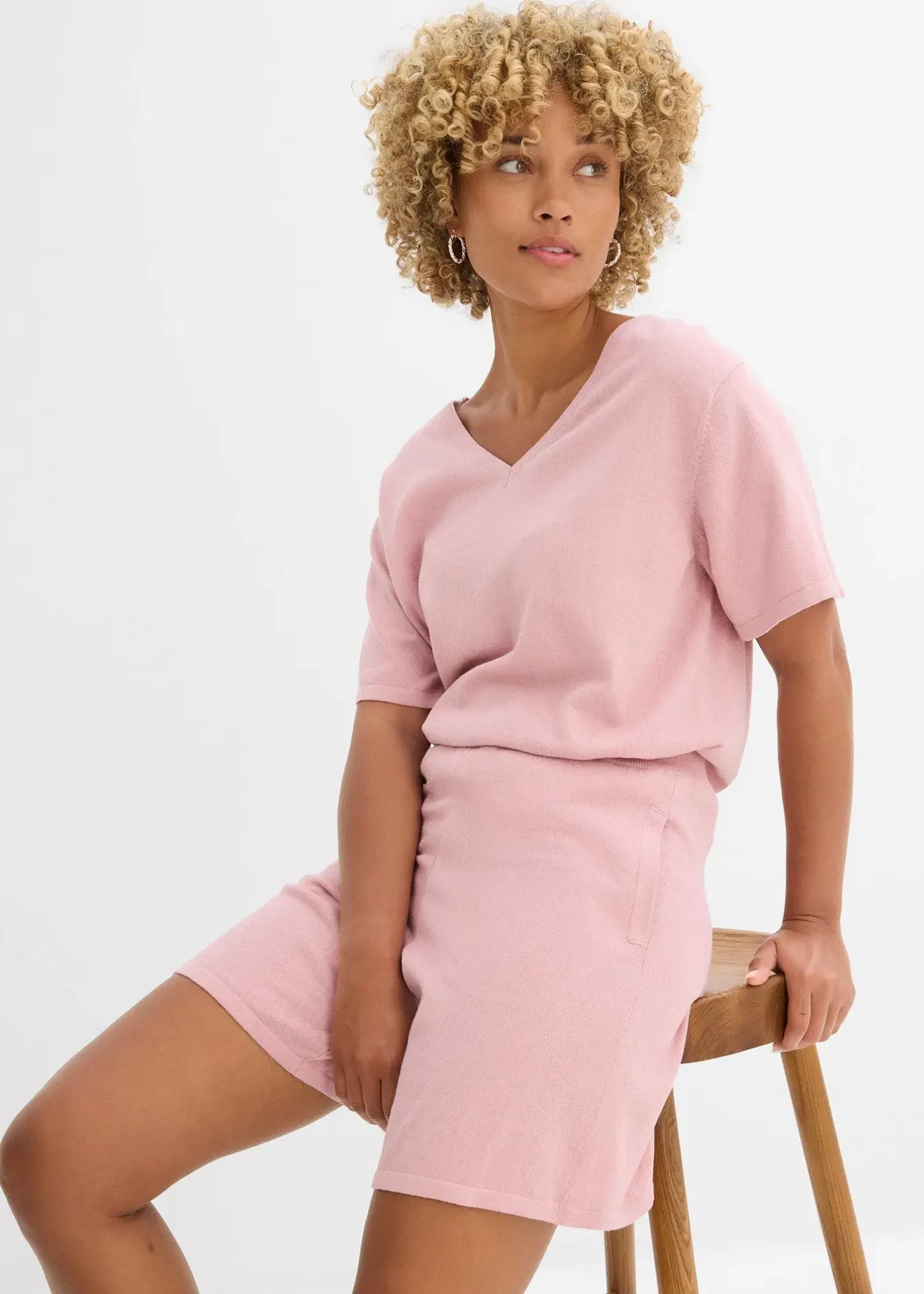 Femme bonprix Deux Pièces & Ensembles|Shorts|Short en fine maille avec taille élastiquée