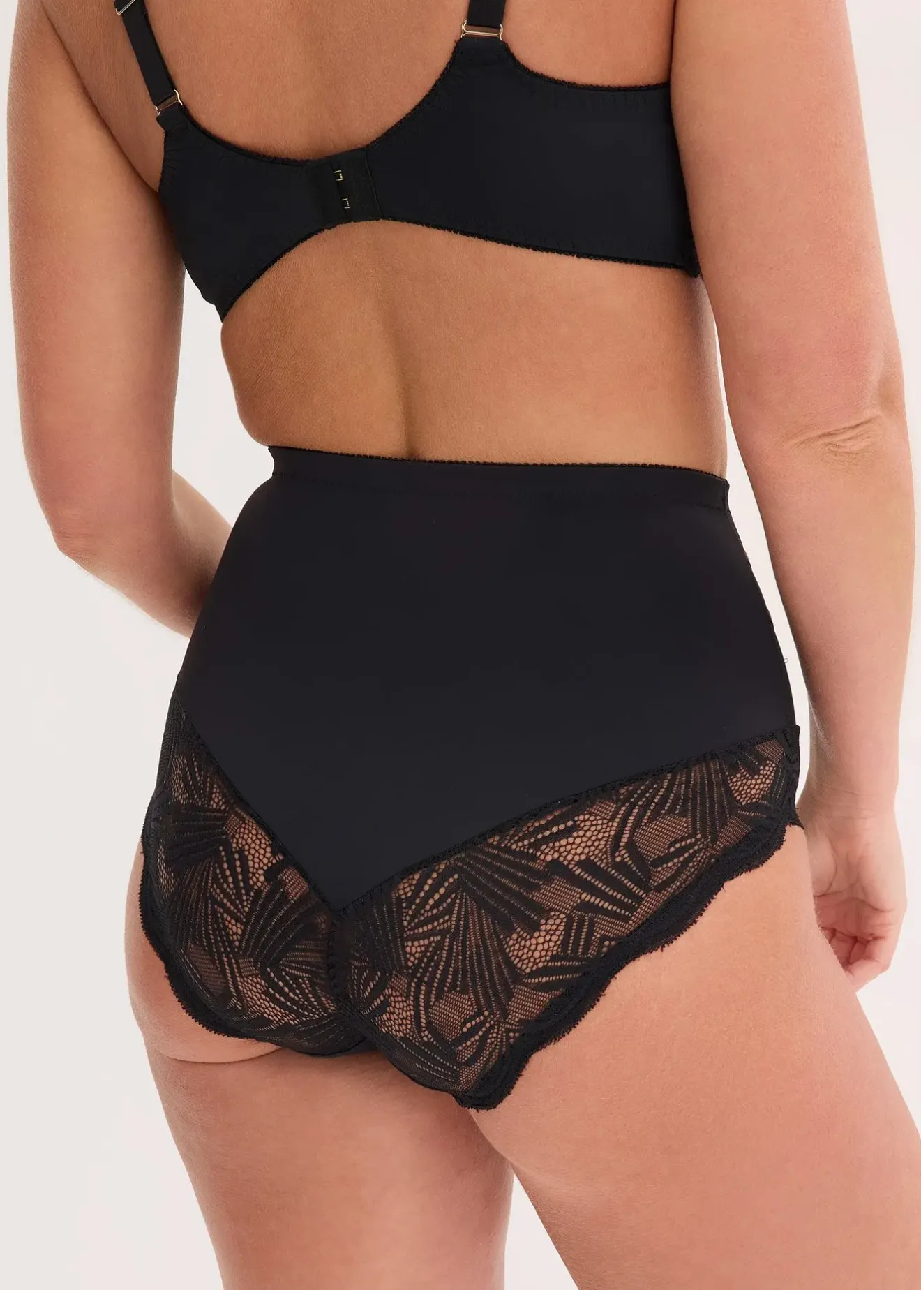 Femme bonprix Lingerie Sculptante|Bas|Slip sculptant avec dentelle, maintien modéré