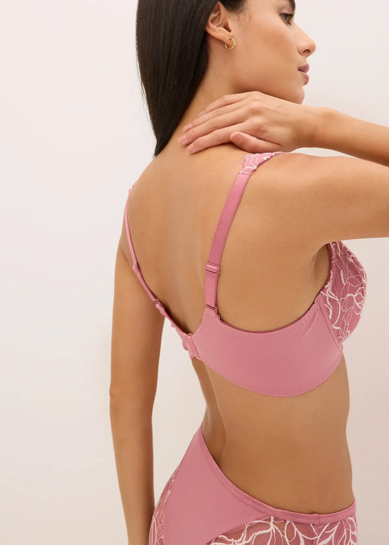 Femme bonprix Grands Bonnets D-H|Dessous|Soutien-gorge à armatures et bretelles rembourrées