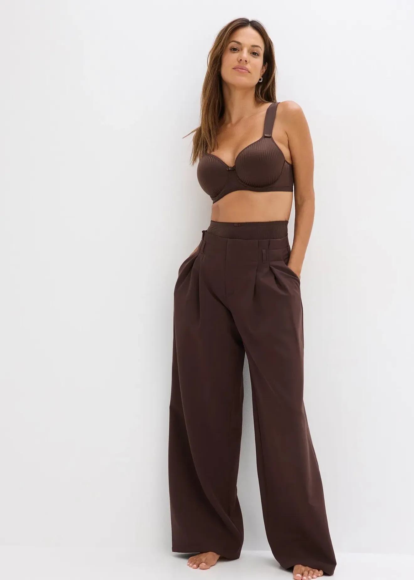 bonprix Soutien-gorge à coques, bretelles rembourrées et effet brillant|Femme Grands Bonnets D-H|Soutiens-Gorge