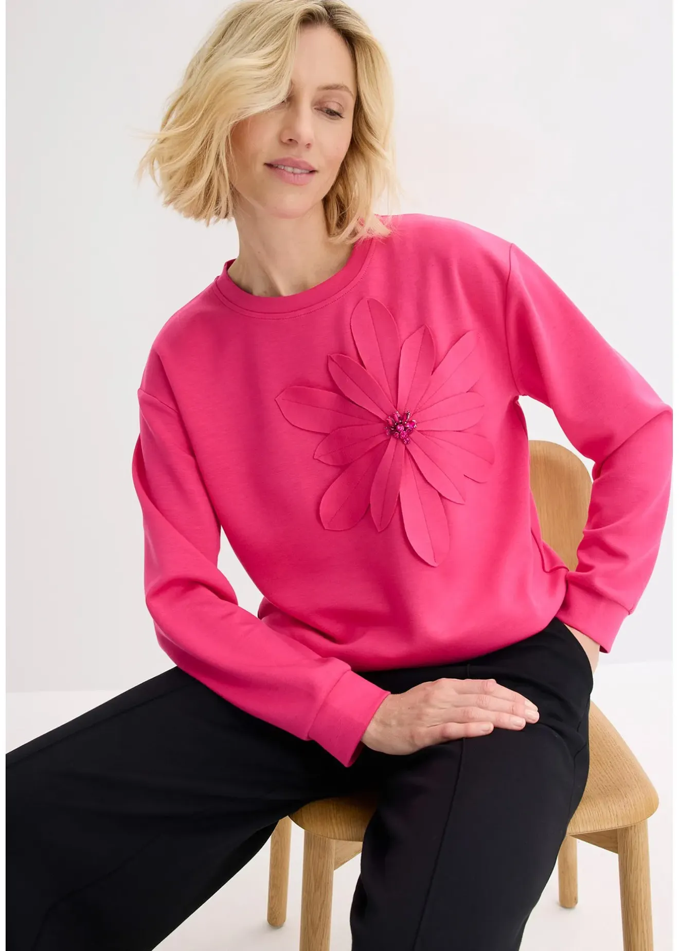 bonprix Sweat-shirt en néoprène avec application|Femme Sweats