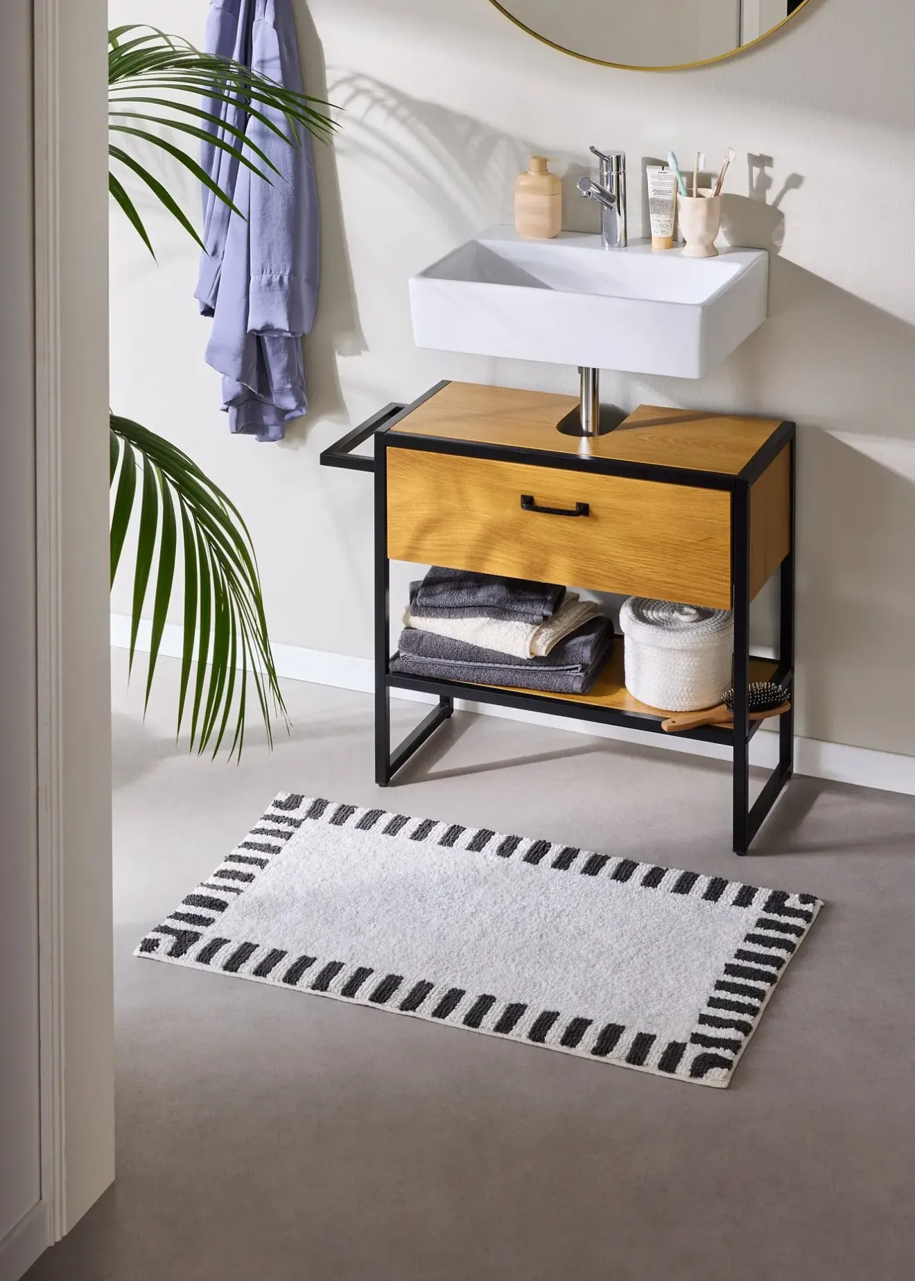 bonprix Salle De Bain·Tapis De Bain|Tapis De Bain|Tapis de bain au motif minimaliste