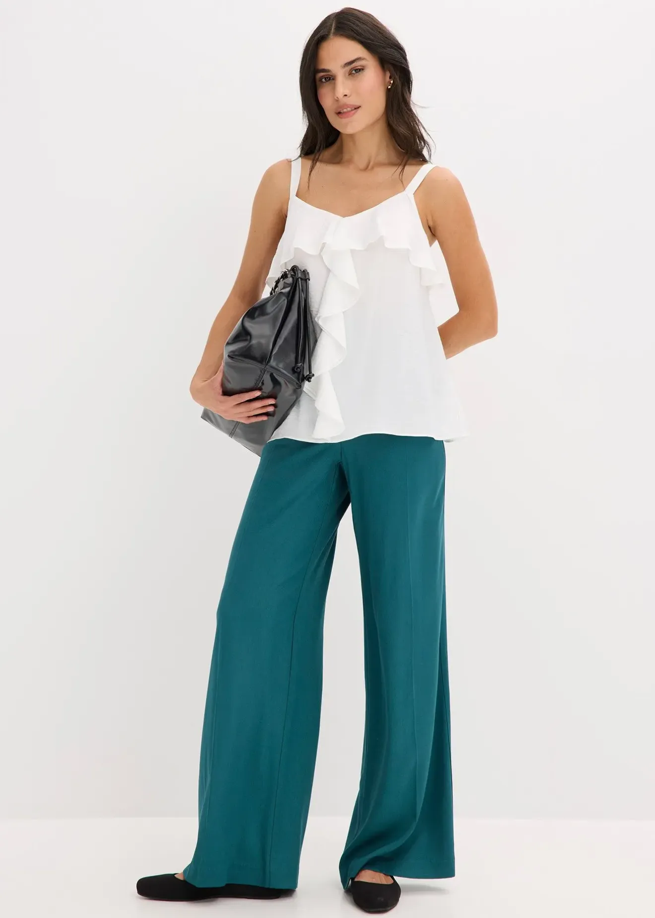 bonprix Top à bretelles fines en satin brillant|Femme Chemisiers|T-Shirts & Tops