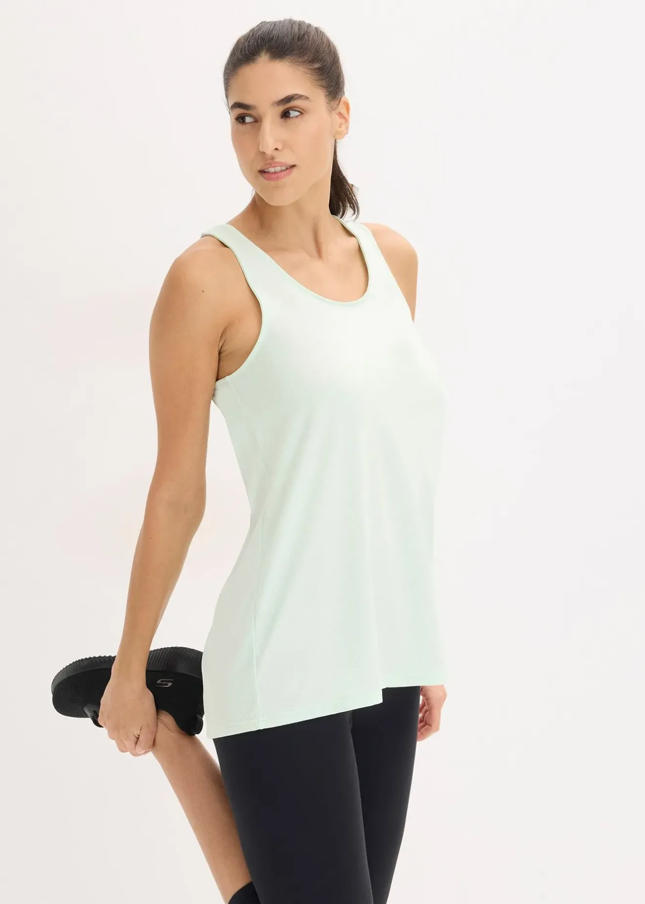 bonprix Top sportif effet texturé|Femme Vêtements De Sport|T-Shirts & Tops