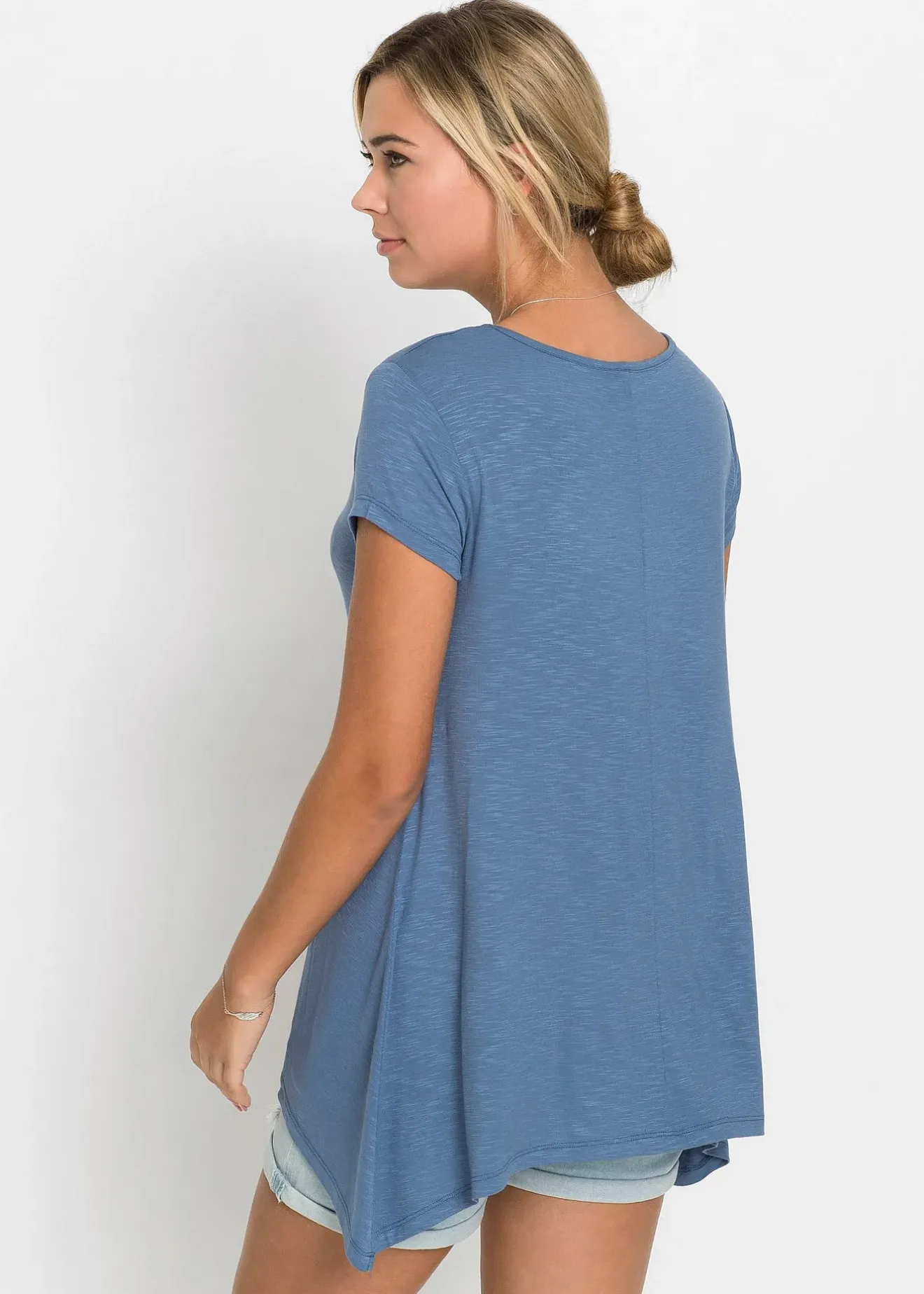bonprix T-shirt à base asymétrique|Femme T-Shirts & Tops