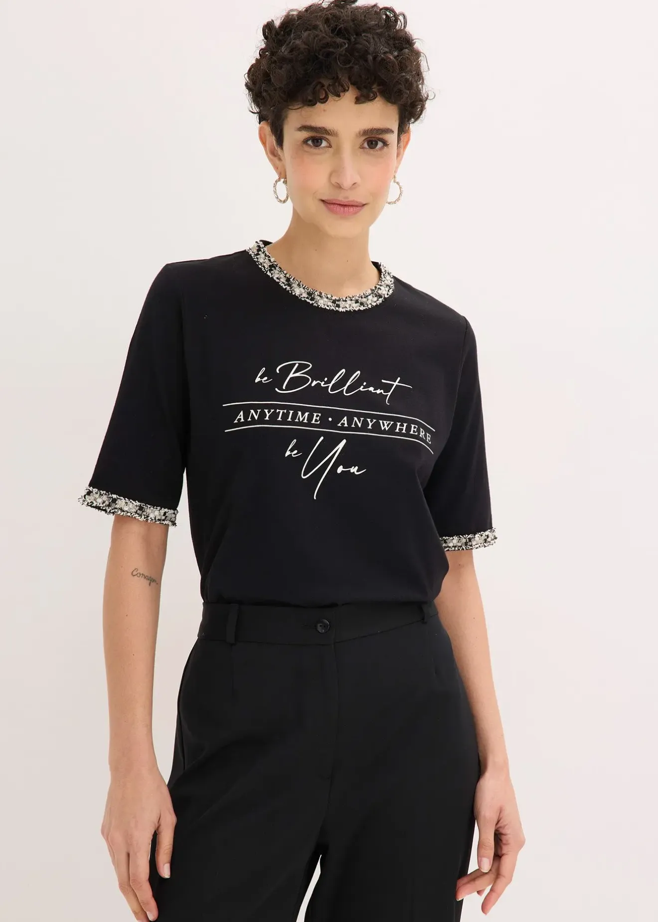 bonprix T-shirt en coton avec liseré perlé|Femme T-Shirts & Tops
