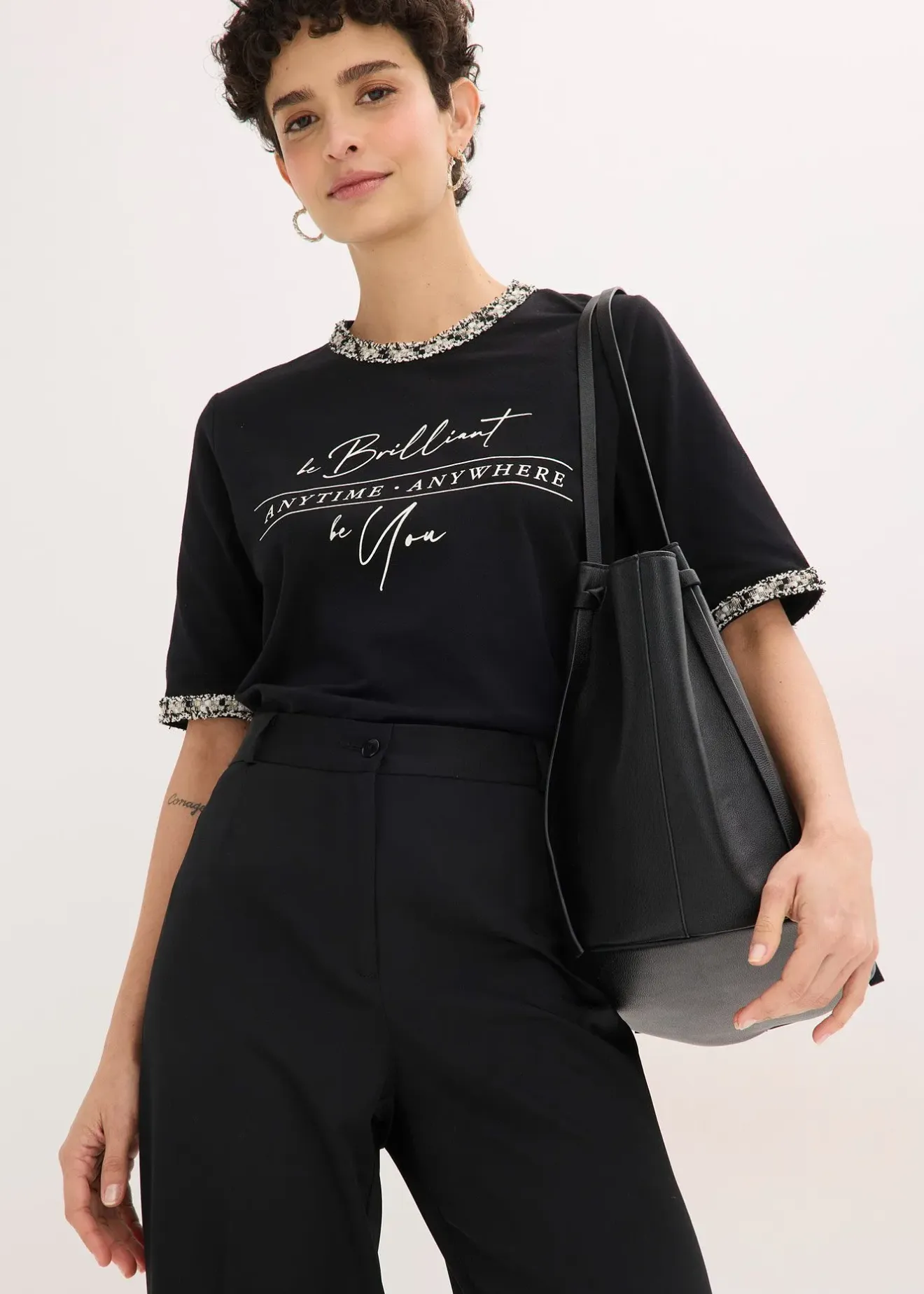 bonprix T-shirt en coton avec liseré perlé|Femme T-Shirts & Tops