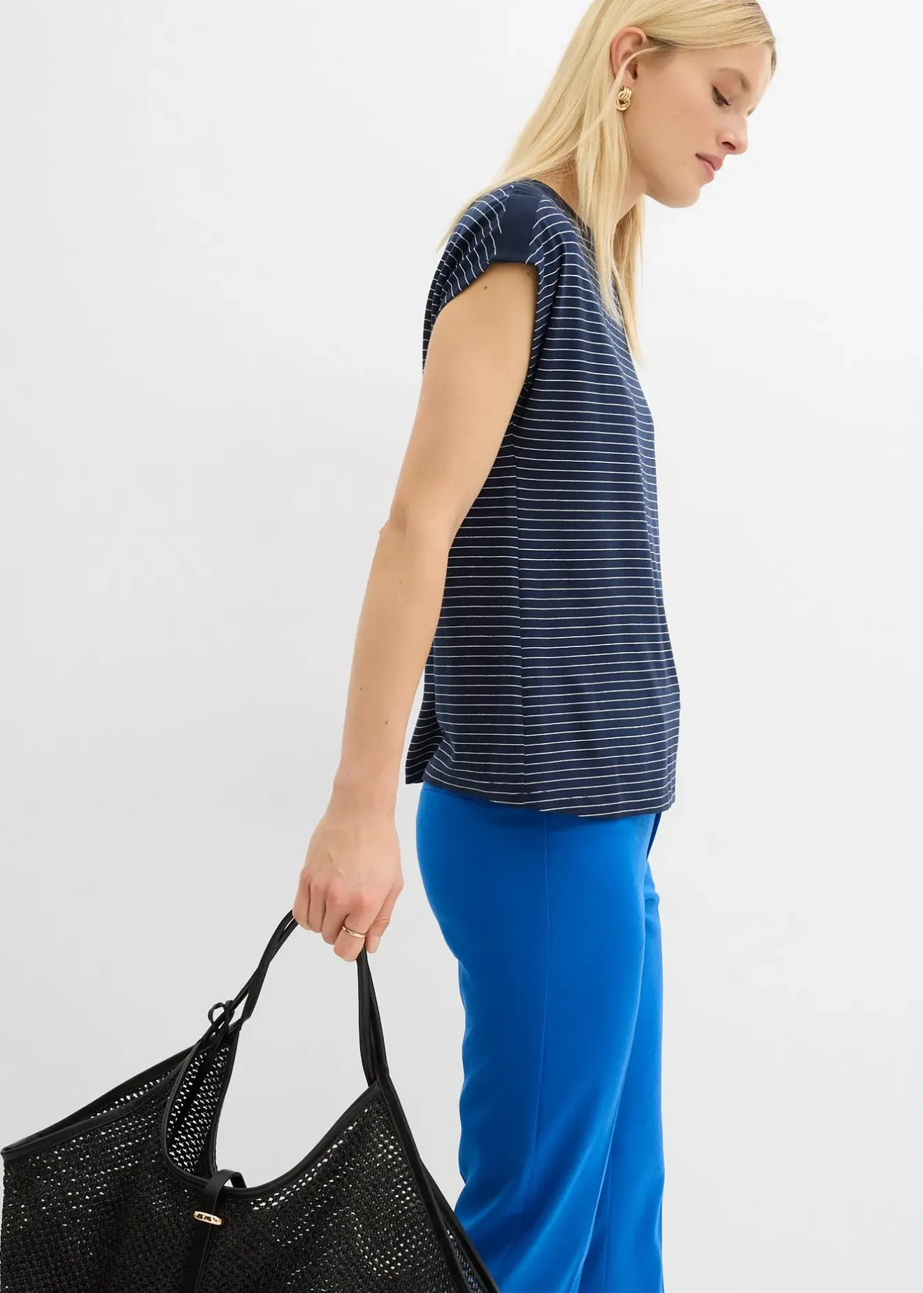 bonprix T-shirt en viscose fluide avec empiècement satin|Femme T-Shirts & Tops