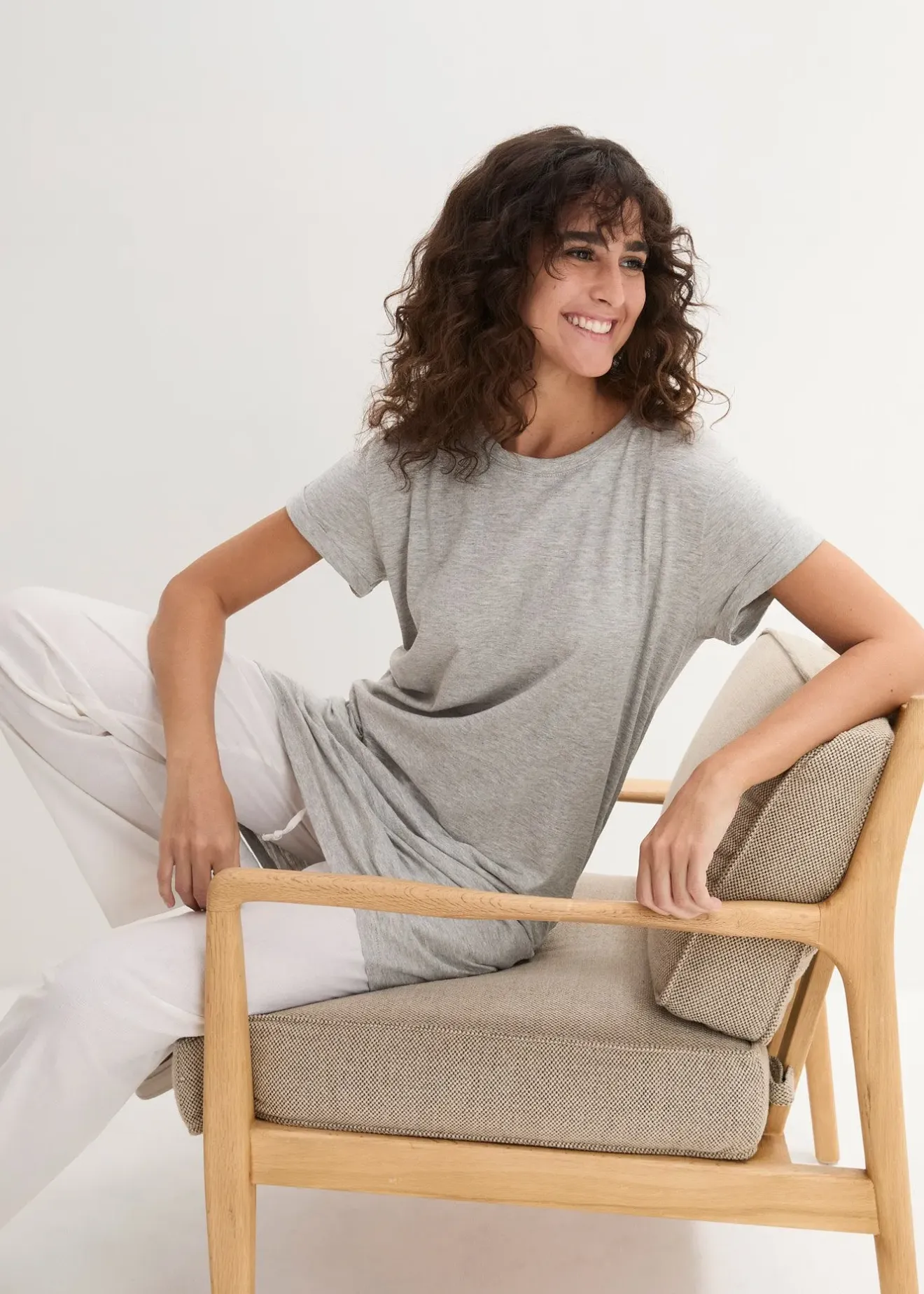 Femme bonprix Basiques|T-Shirts & Tops|T-shirt long et boxy à manches courtes