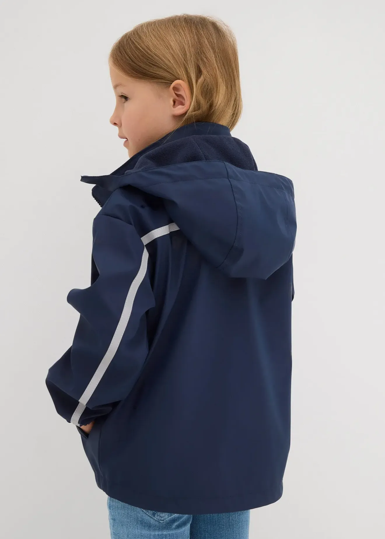bonprix Veste de pluie thermique à capuche amovible et détails réfléchissants|Enfant Vêtements Enfant|Garçons 2-8 Ans·Vestes Outdoor