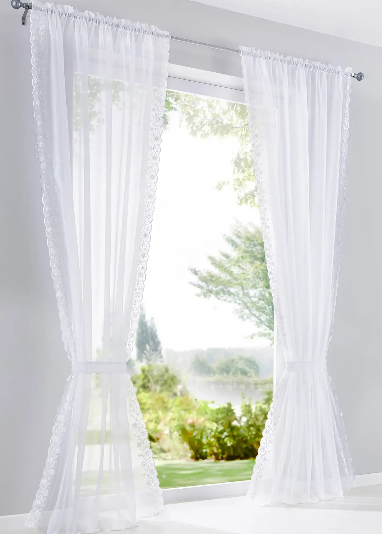 bonprix Voilage brodé avec embrasse (1 pce)| Salon·Rideaux & Voilages|Voilages